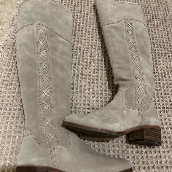 Vince Camuto boots - Picture 5 of 7